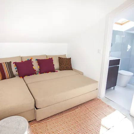 Lovelystay - Cais Apartment River View Lisbon Exterior photo
