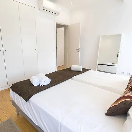 Lovelystay - Cais Apartment River View Lisbon Exterior photo