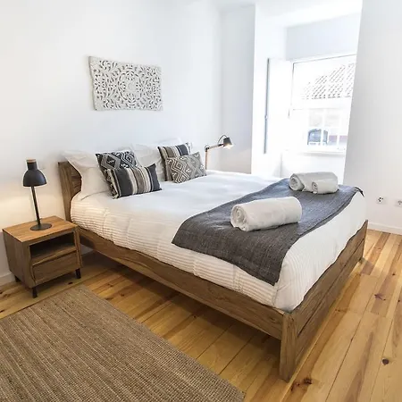 Lovelystay - Cais Apartment River View Lisbon Exterior photo