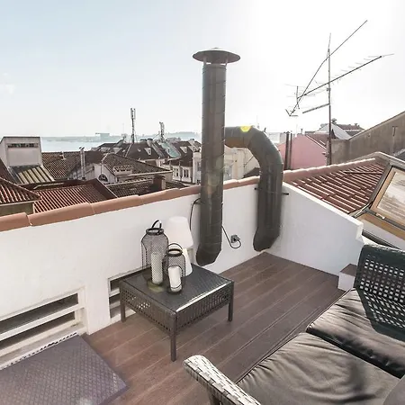 Lovelystay - Cais Apartment River View Lisbon Exterior photo